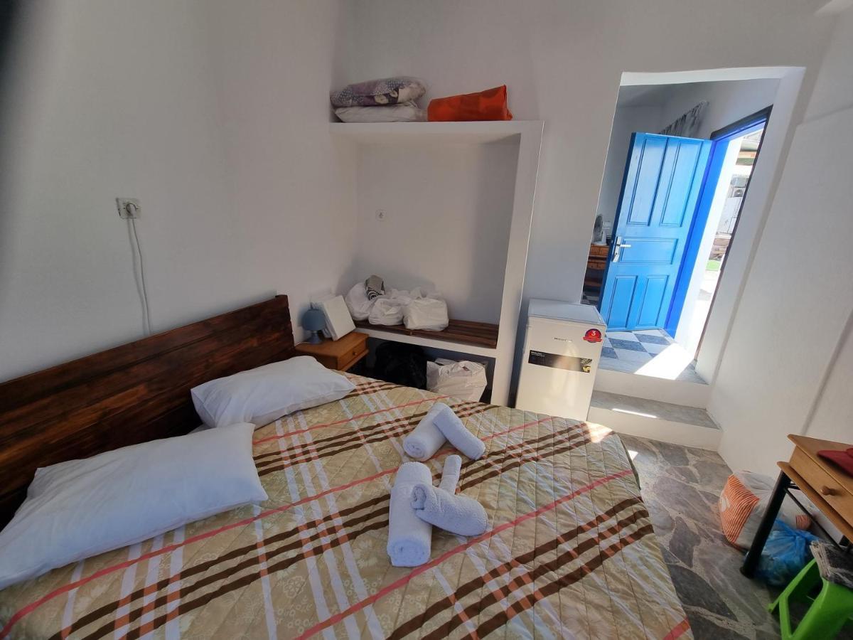 Santorini Pleasure Studios 산토리니 외부 사진