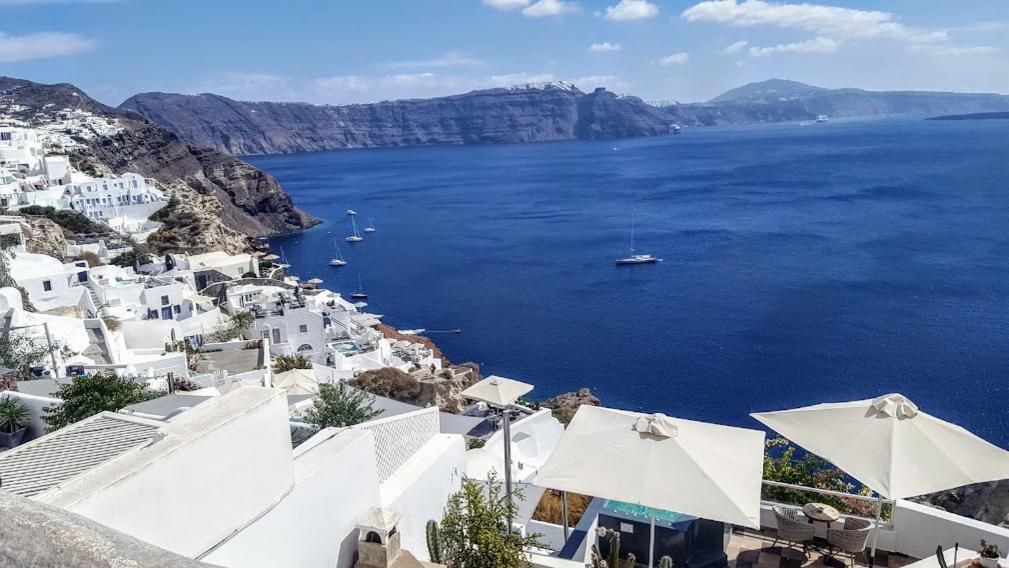 Santorini Pleasure Studios 산토리니 외부 사진